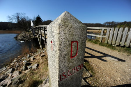 Grenzstein an deutsch-dänischer Grenze