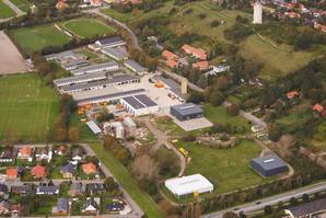 BRS Naestved web Luftfoto af kassernen og en del af Næstved