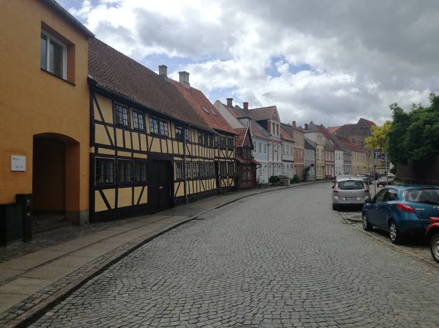 Slotsgade, Nyborg 2020 Gadebilled af husene langs slotsgade i Nyborg by, på vej op mod Nyborg Slot
