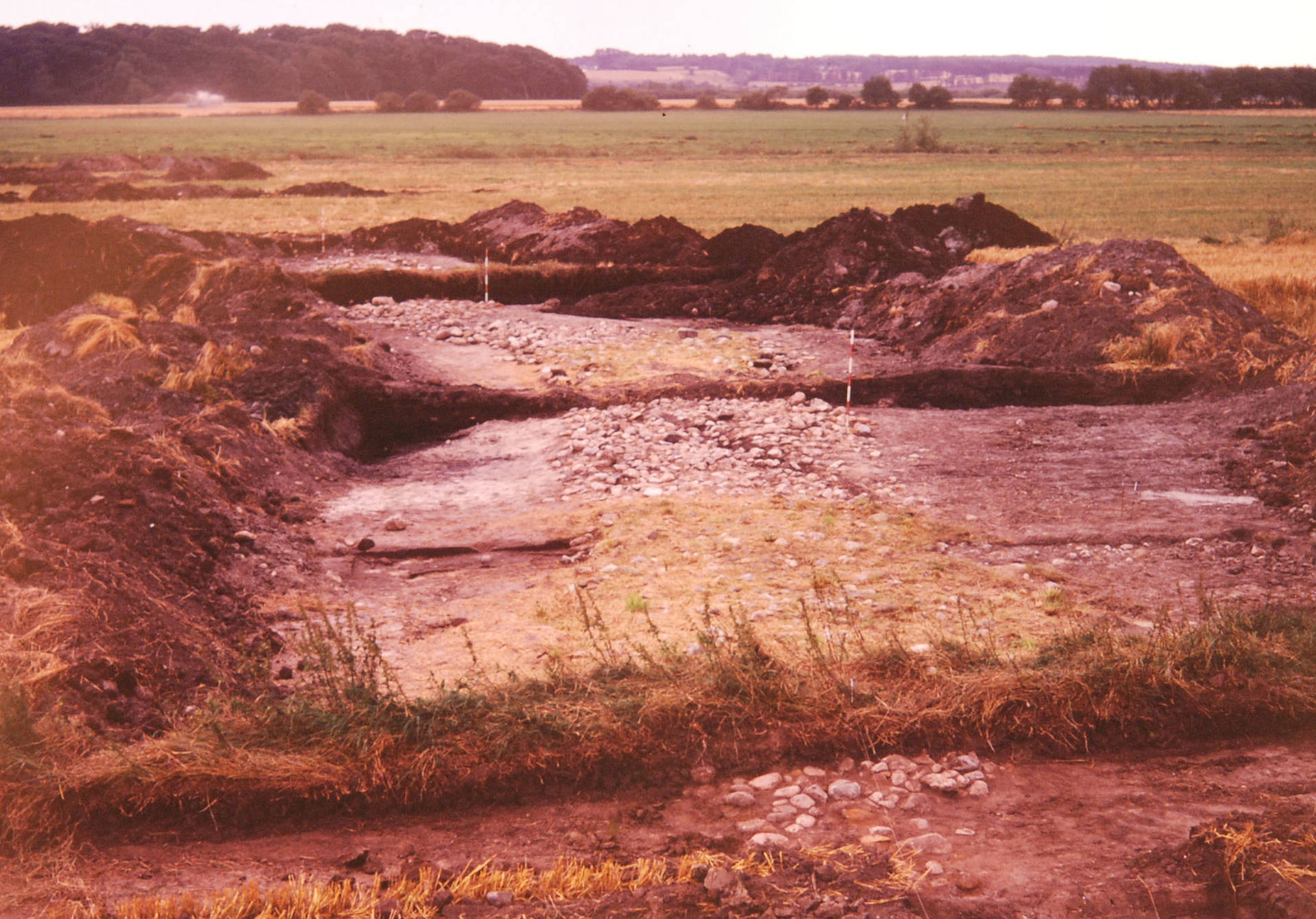 Fig. 7: Stenvejene set fra deres nordlige afslutning, Kvorning-vejen. Foto: VSM 910E260, Viborg Museum