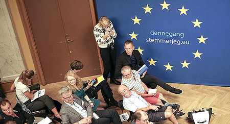 Mødedeltagere til et møde om Europapolitik