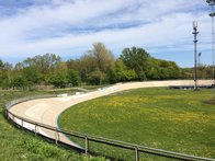 Foto af betonbanen på Aarhus Cyklebane
