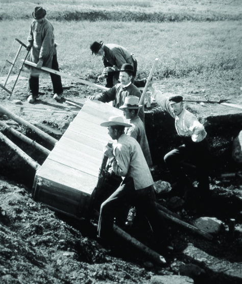 Kassemosekøkkenmøddingen - en jordsøjle af østersskaller hjembringes til Nationalmuseet. Foto: Nationalmuseet 